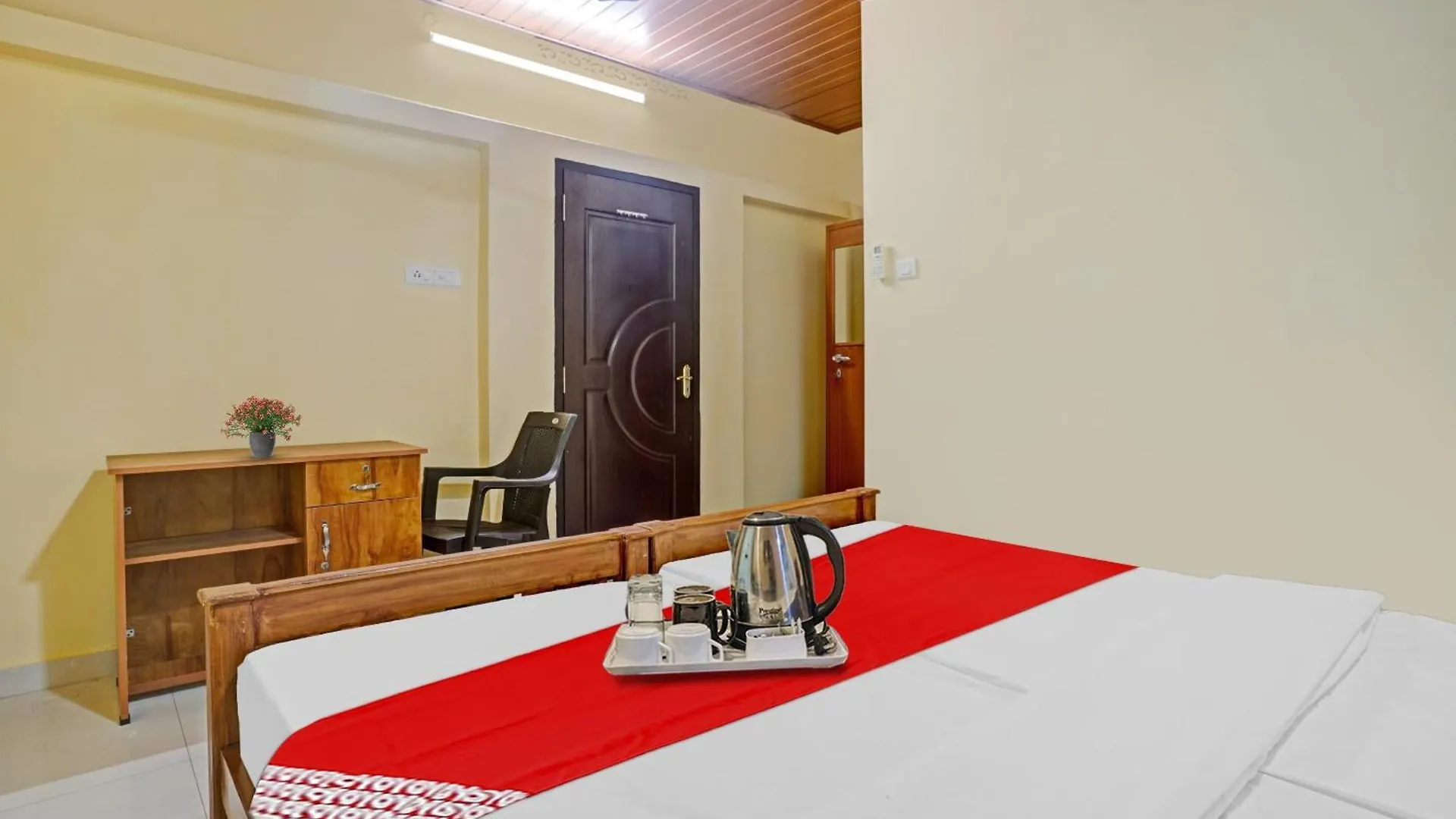 Hotel Flagship Lake View Residency Kochi
