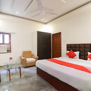 Oyo 37453 Mahi In 3* Varanasi