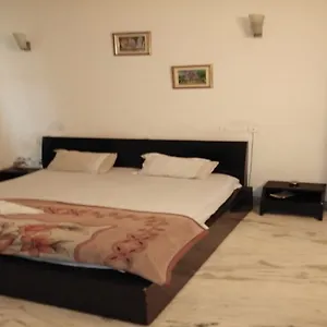The Blue Sapphire 3* Gurgaon