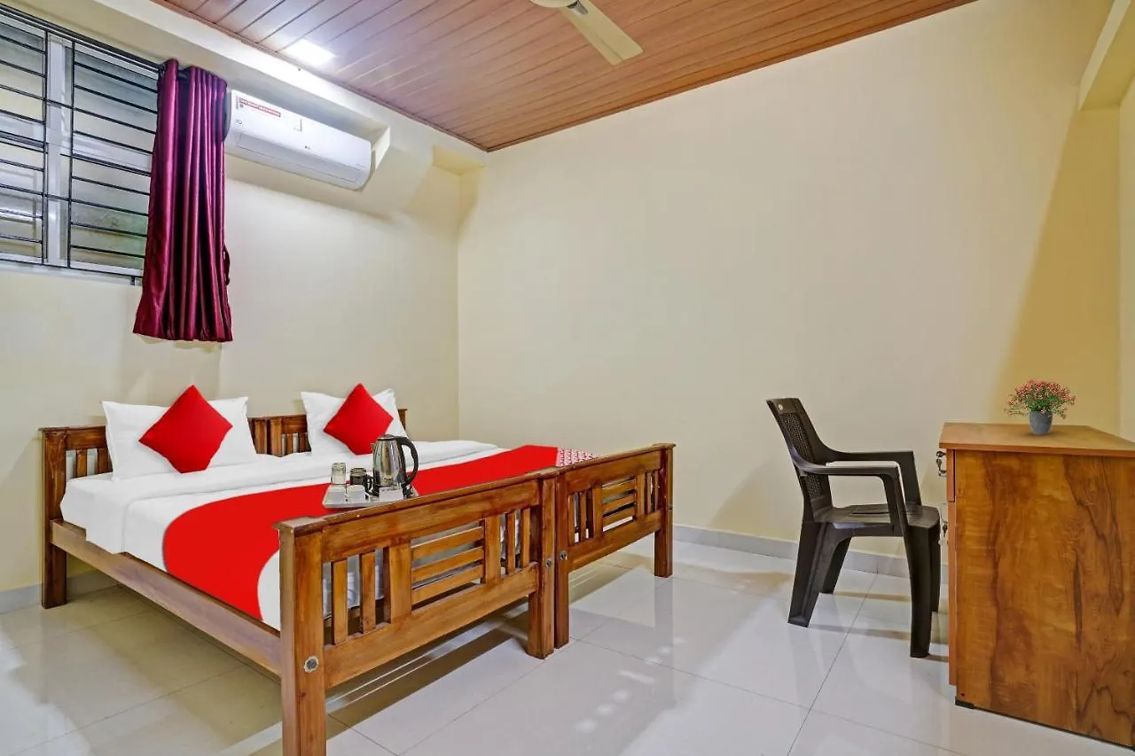 Flagship Lake View Residency Kochi 3*,  India