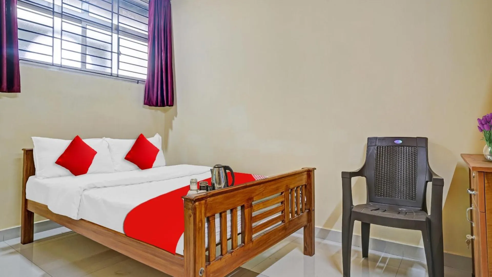 Flagship Lake View Residency Kochi Hotel