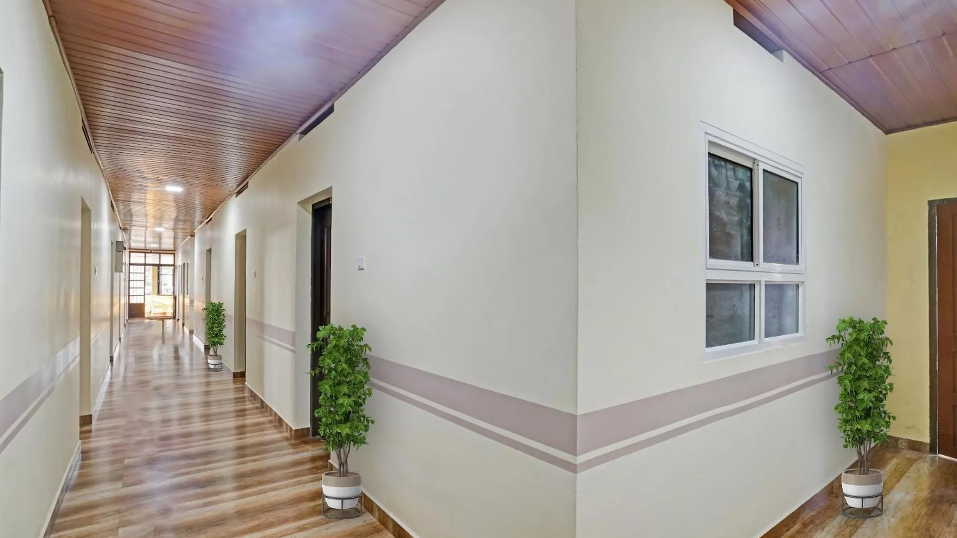 Flagship Lake View Residency Kochi 3*,